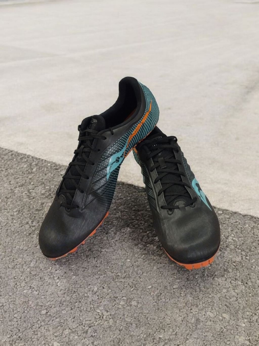 Saucony Spitfire 5 Men’s Track Spikes 9.5 (US)– Black/Cool Mint/Orange